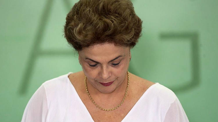 É claro que Dilma não sendo julgada só pelas pedaladas
