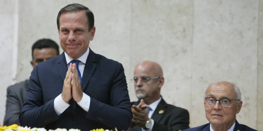 Doria, Jânio sem caspa, cresce quando mais apanha